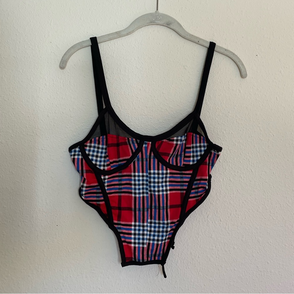 dolls kill top